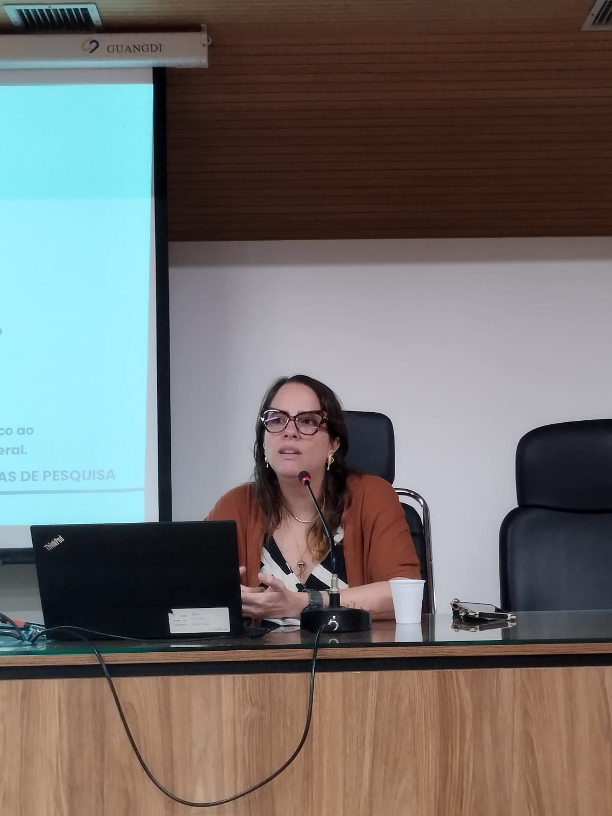 Apresentação durante a programação do encontro